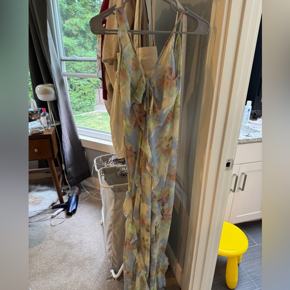 Floral Sleeveless Jumpsuit - Picture 1 of 2